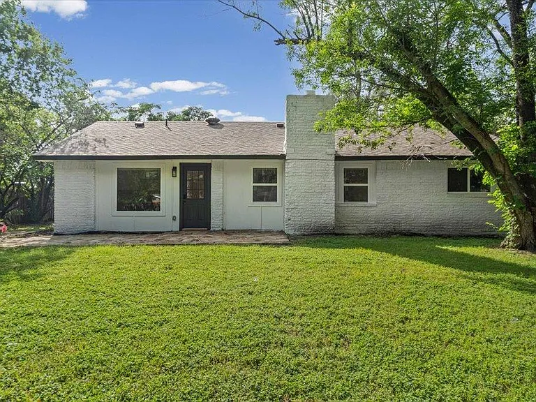 1406 N Georgetown St — Photo 33