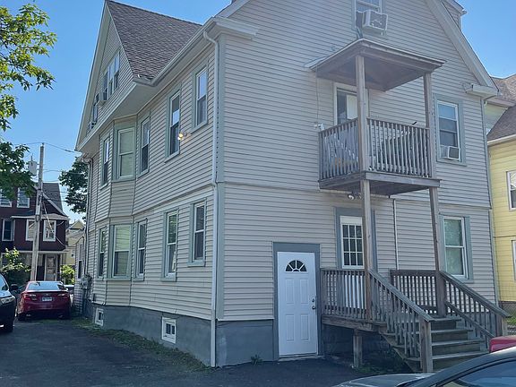 3rd image of 224 French St Floor 3