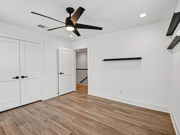 7314 Avenue L — Photo 17