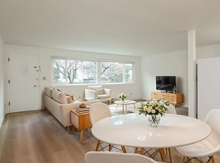 119 Valley St APT 8, Seattle, WA 98109