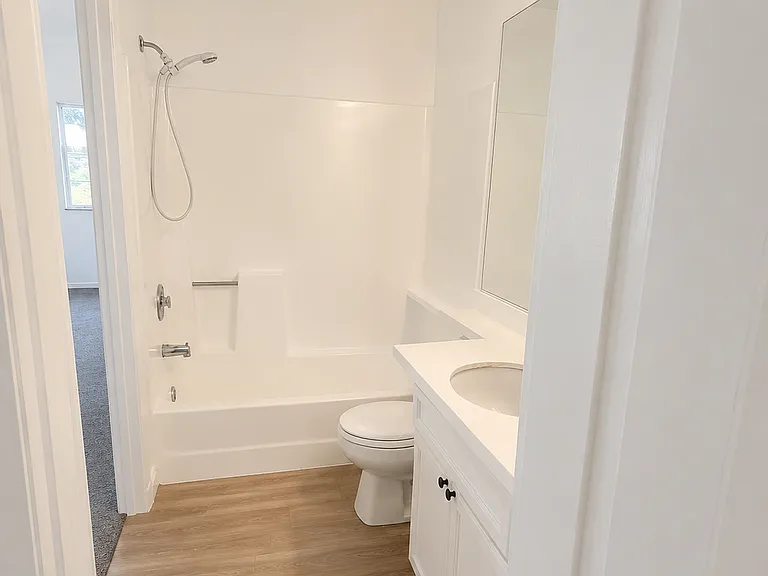 5445 S Ocean Ct — Photo 3