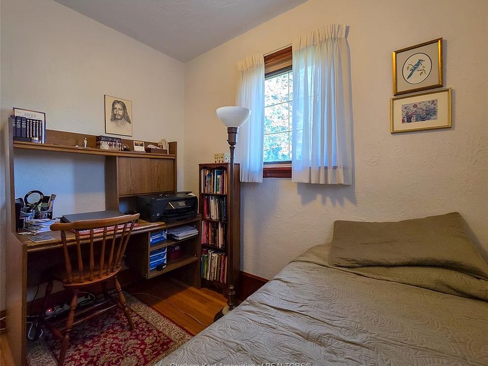 37th image of 465 Victoria Ave