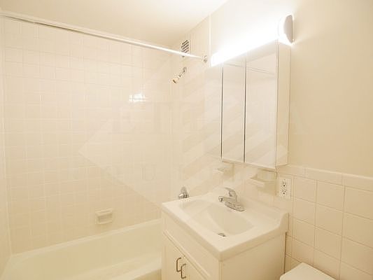 5th image of 317 E 85th St APT 2A