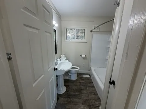 2625 Oakwood Cir #A — Photo 12
