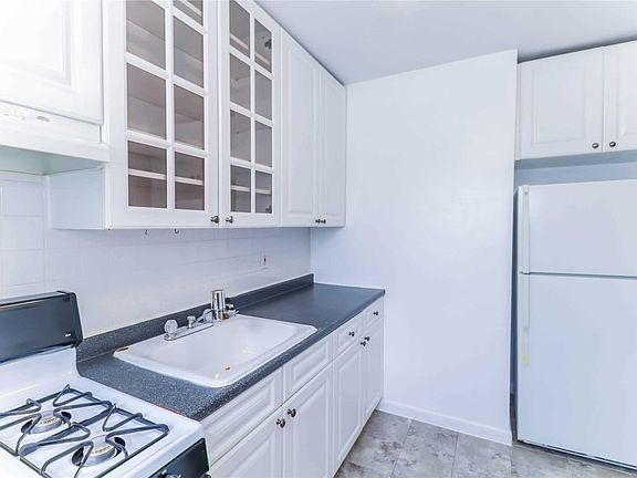 4th image of 73-41 217th St