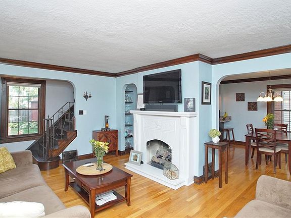 3rd image of 1219 Elbur Ave