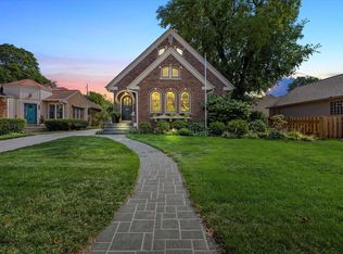 7111 W Wisconsin Ave, Wauwatosa, WI 53213