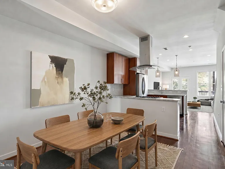 3430 Brown St NW #4 — Photo 2