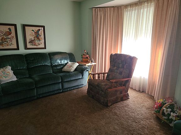 5th image of 14434 S Dearborn St