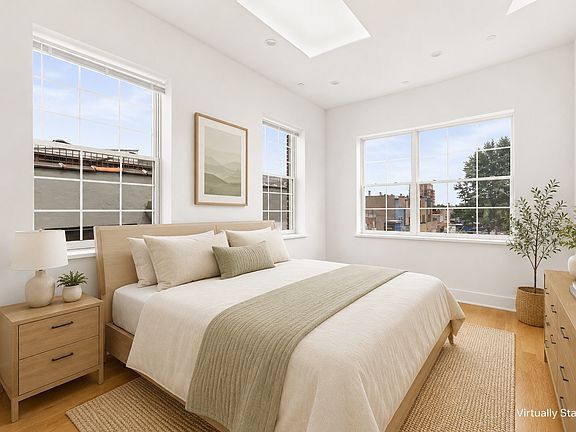 5th image of 25 Lexington Ave Unit 504