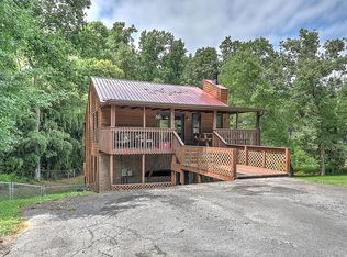 303 Julie Ct, Johnson City, TN 37604