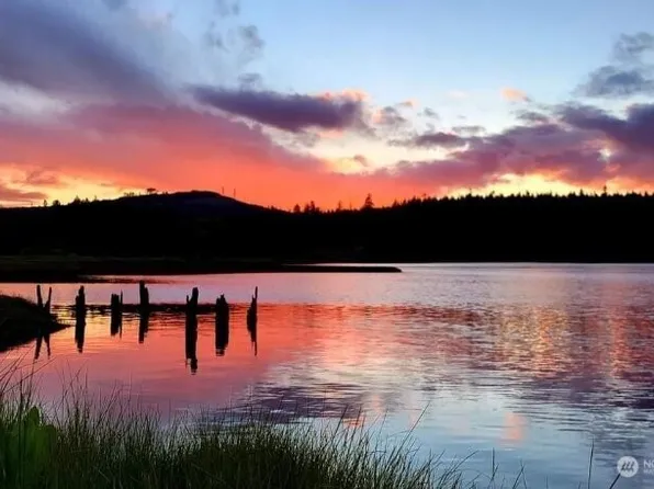 611 SE Kamilche Point Road, Shelton, WA 98584
