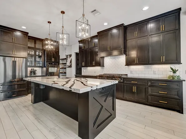 11650 Renaissance Dr, Montgomery, TX 77356
