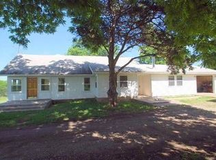 2204 E Panama Rd, Deerfield, MO 64741