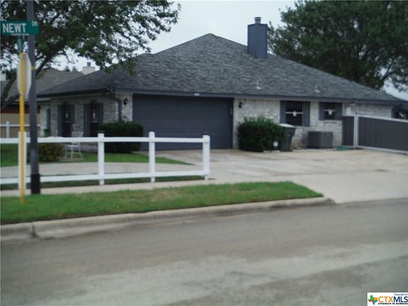 2nd image of 4401 Lori Dr