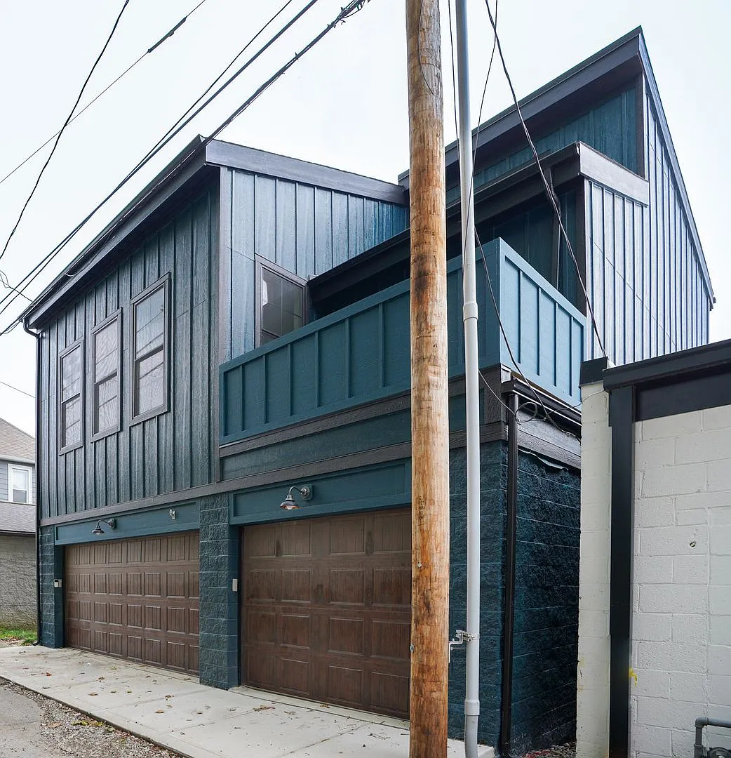 New Construction Modern Elegance w/ Garage Parking in Schumacher Place — Photo 1