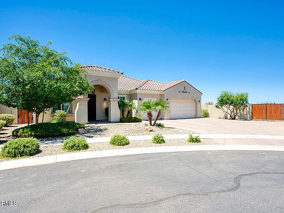 3rd image of 8428 S 16TH Drive