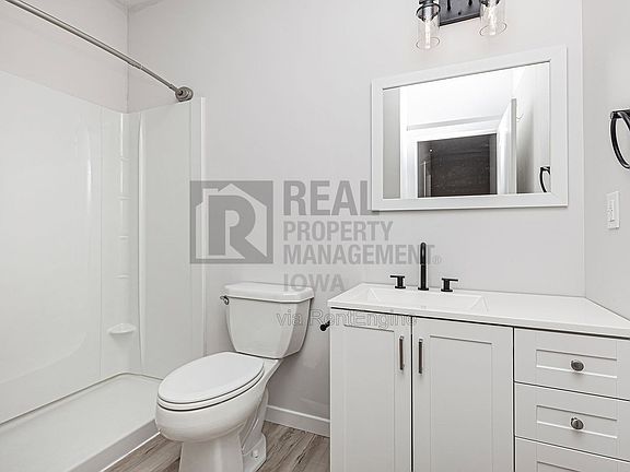 4th image of 6810 Bright St