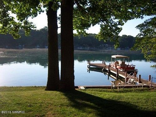 2nd image of 361 S Gull Lake Dr