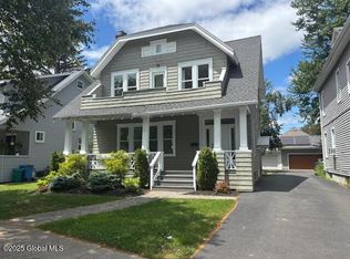 3 Ramsey Pl, Albany, NY 12208