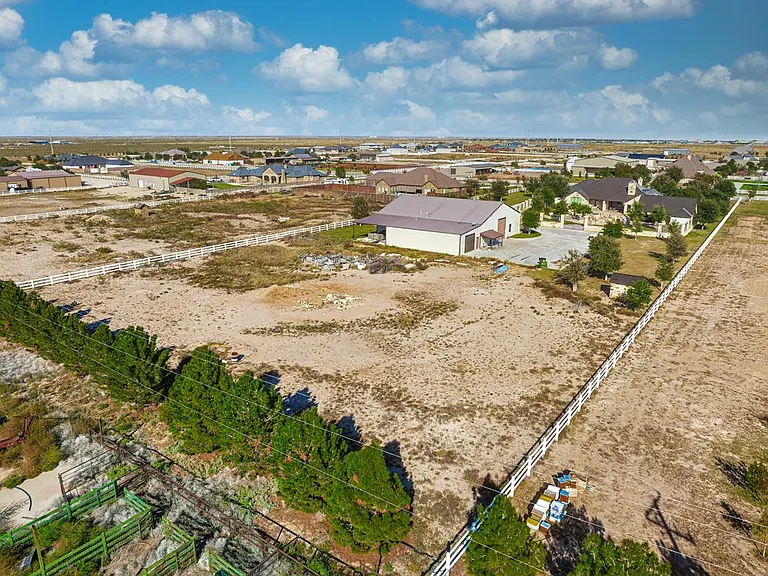 6207 N County Road 1244 — Photo 52