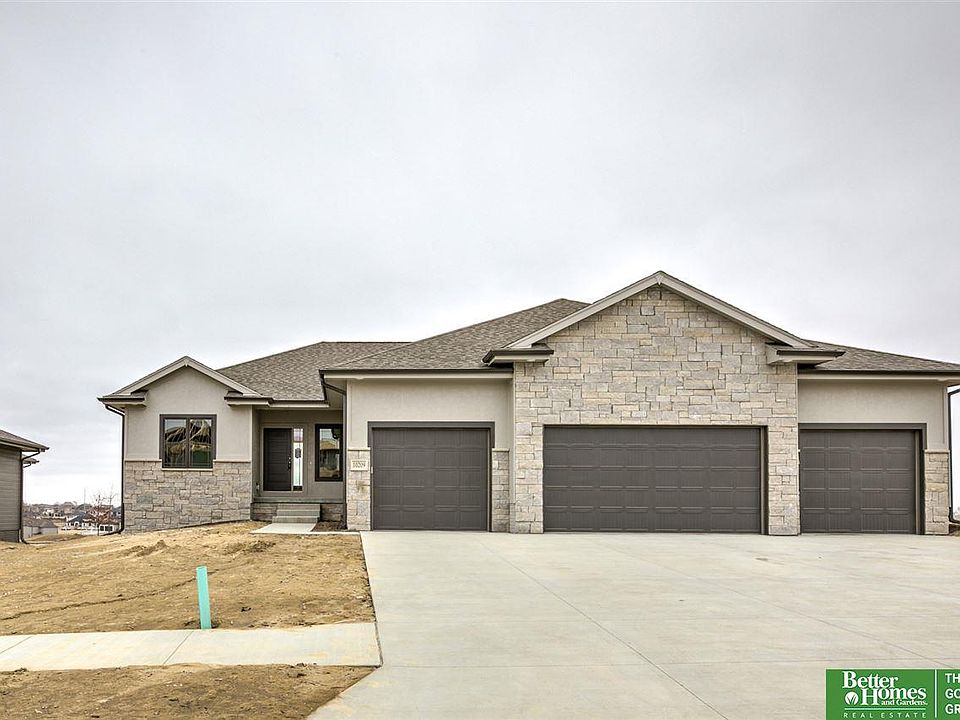 1st image of 10209 S 186th Ave