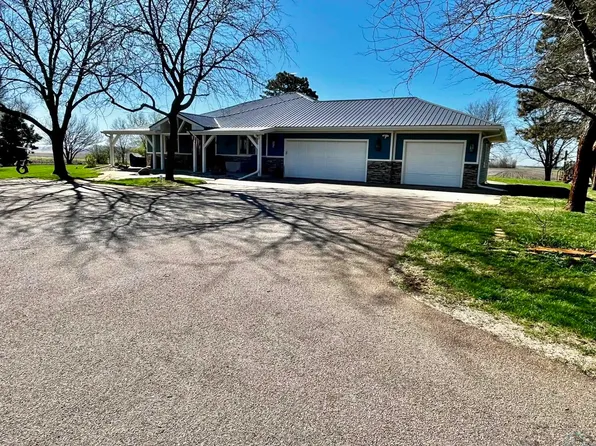 31992 State Highway 11, Elk Point, SD 57025