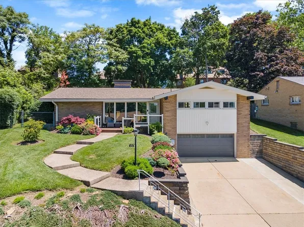 286 Oriole Dr, Pittsburgh, PA 15220