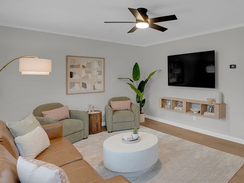1st image of 254 Vallejo Cir APT B