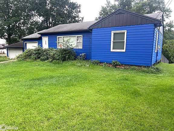 2nd image of 1928 Greenwood Dr