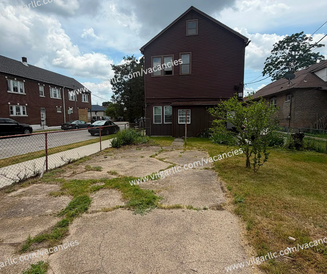 1202 W 151st — Photo 2