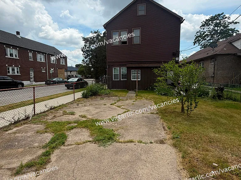 1202 W 151st St — Photo 2