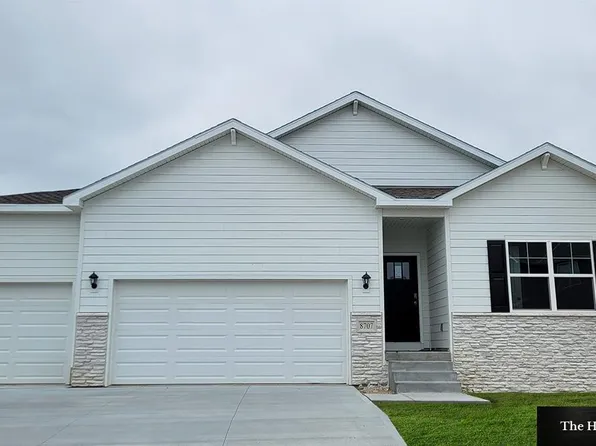 8707 Alexandra Rd, Bellevue, NE 68157