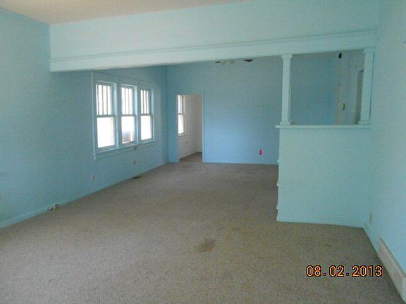 3rd image of 632 Idaho Ave