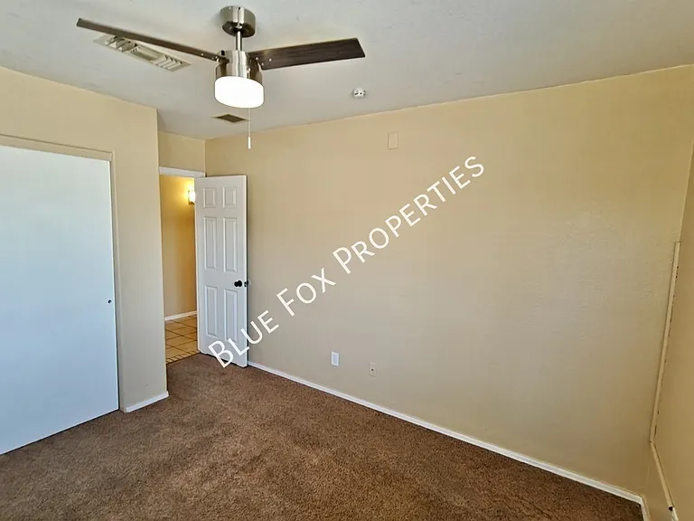 3754 E White River Dr — Photo 22