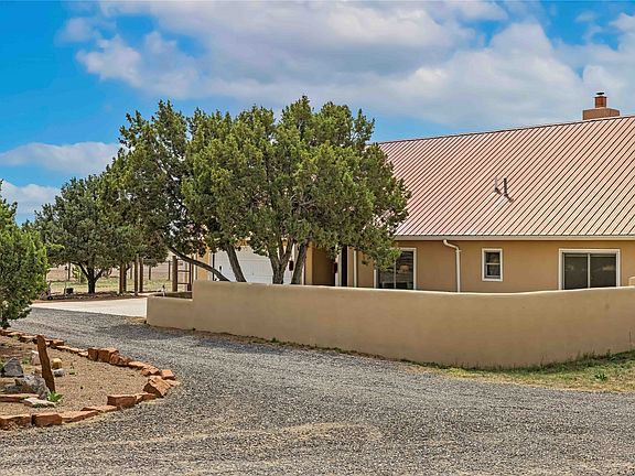 5th image of 133 Jacinto Rd