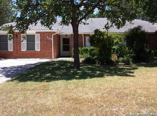 105 Montwood, Seguin, TX 78155