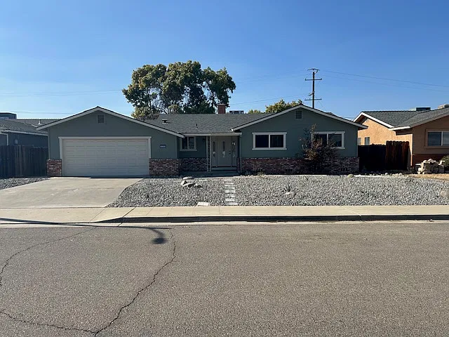 3 bed, 1604 sqft, $2,175 — Photo 1