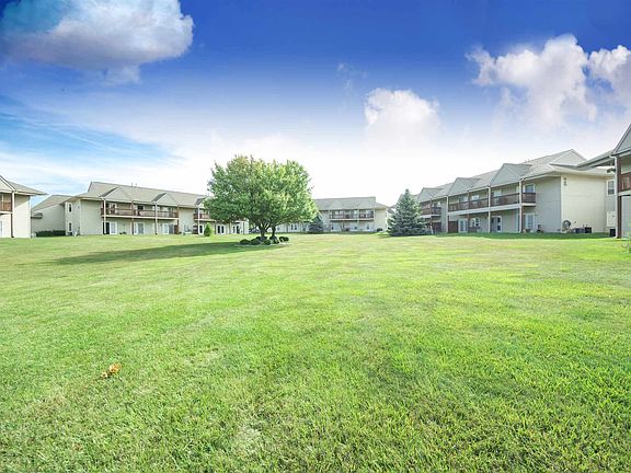 5th image of 7321 N Villa Lake Dr