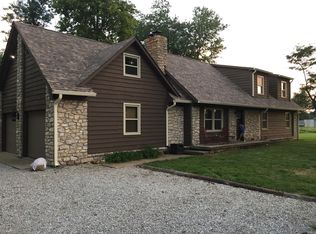 881 W Mausoleum Rd, Shelbyville, IN 46176