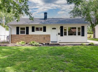 1206 Prairie Ln, Bloomington, IL 61701