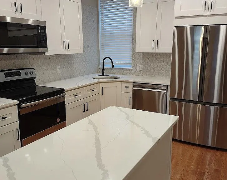 1812 N Croskey St — Photo 5