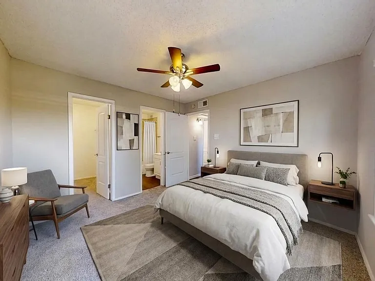 Avalon Apartments — Photo 45