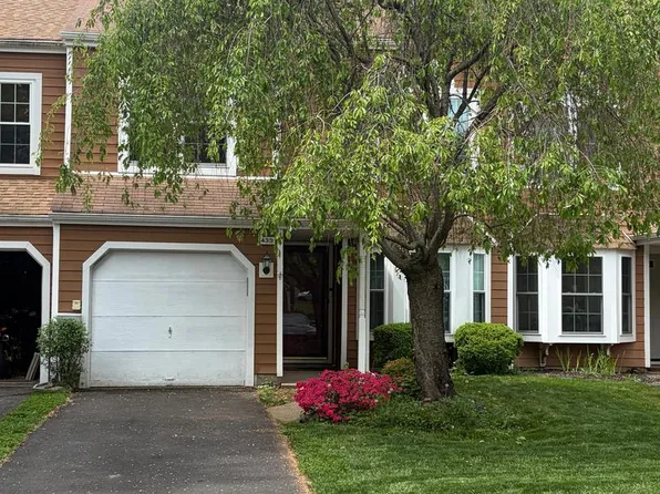 433 Trumbull Ct, Newtown, PA 18940