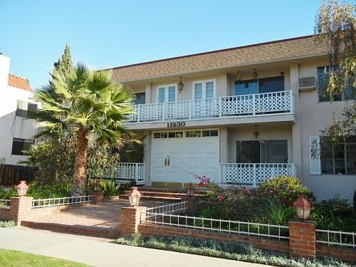1st image of 11930 Mayfield Ave APT 8