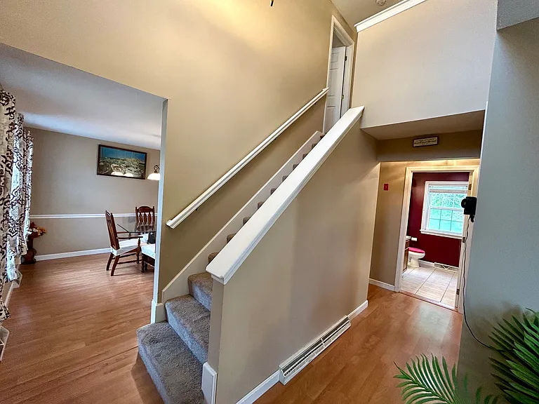 35 Fox Meadow Dr — Photo 5