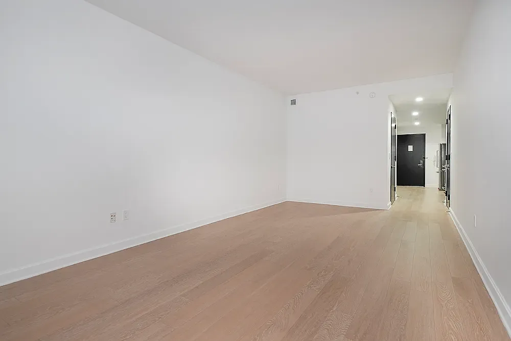 21 West End Avenue — Photo 4