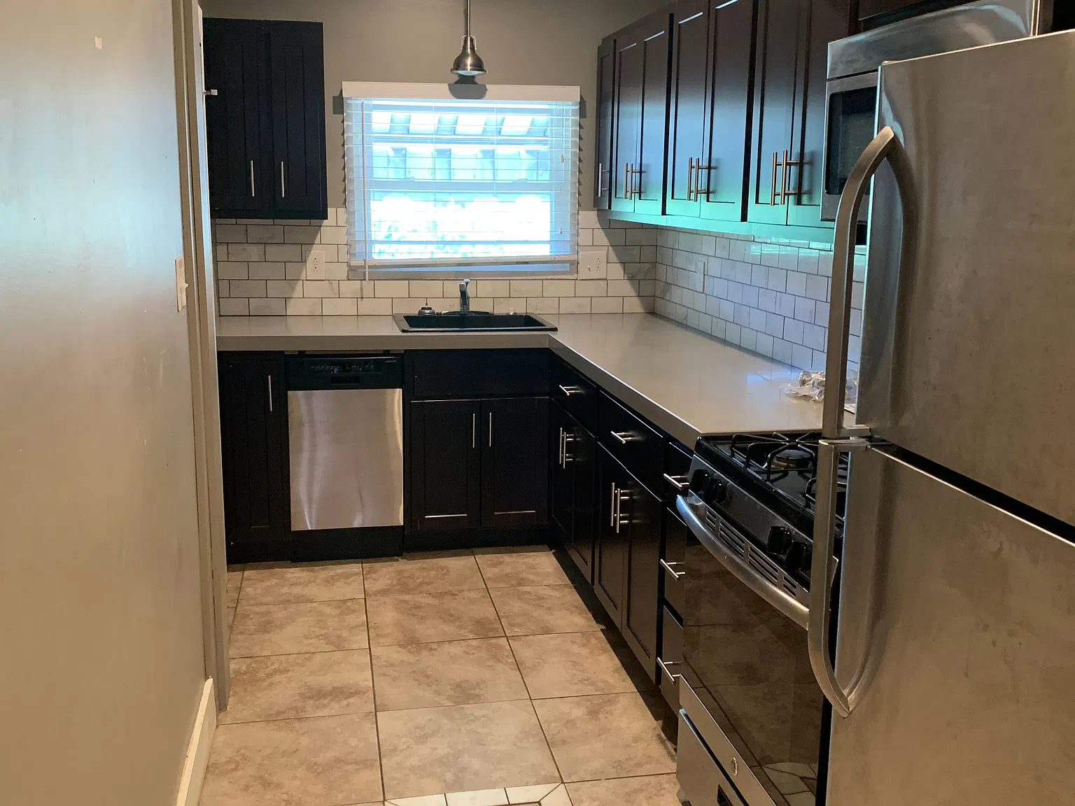 4 bed, $2,695 — Photo 1