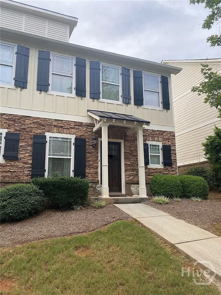3 bed, 2.5 bath, 1360 sqft, $1,800 — Photo 1