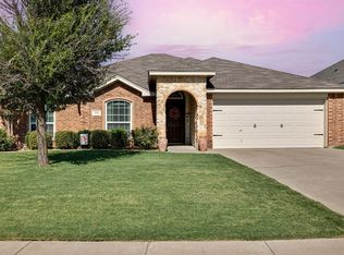1147 Grove Ct, Burleson, TX 76028